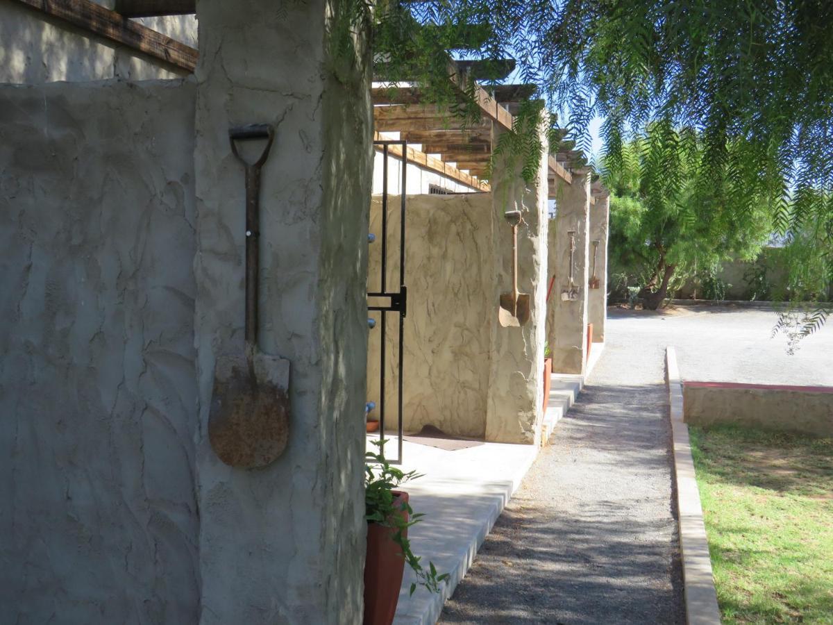 Die Windpomp Gastehuis Beaufort West Kültér fotó