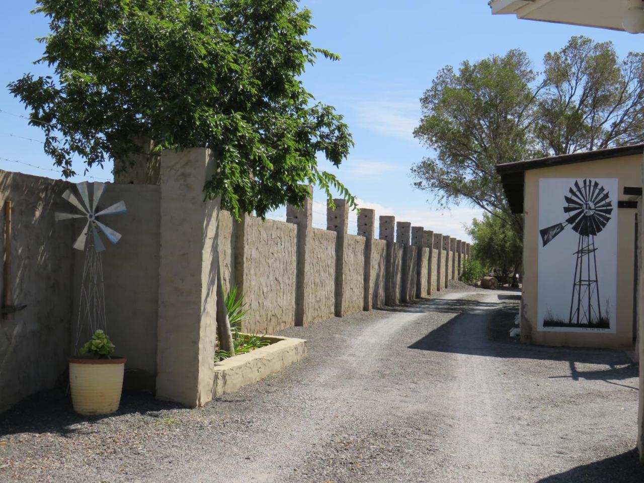 Die Windpomp Gastehuis Beaufort West Kültér fotó